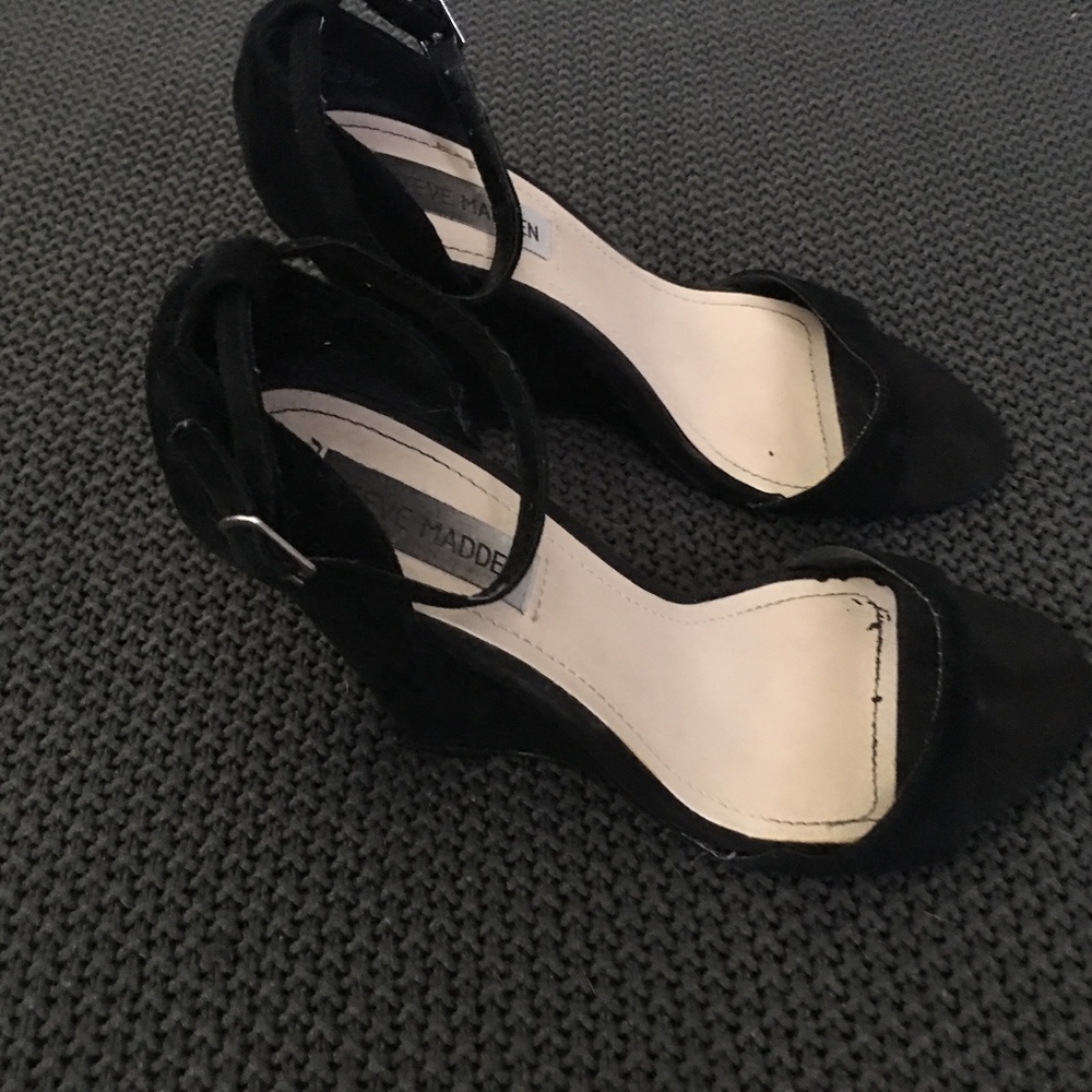 Steve Madden Wedge Swede Ankle strap